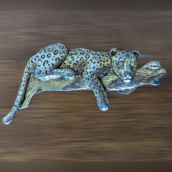 Brooch - Picture 1 of 1